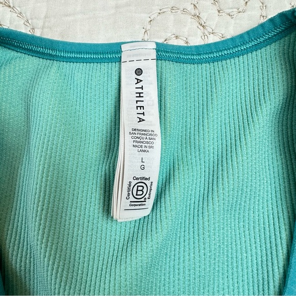 Athleta "Aurora" seamless crop ribbed tank - Picture 2 of 7